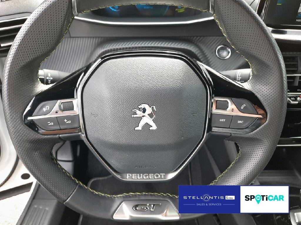 Peugeot e-2008