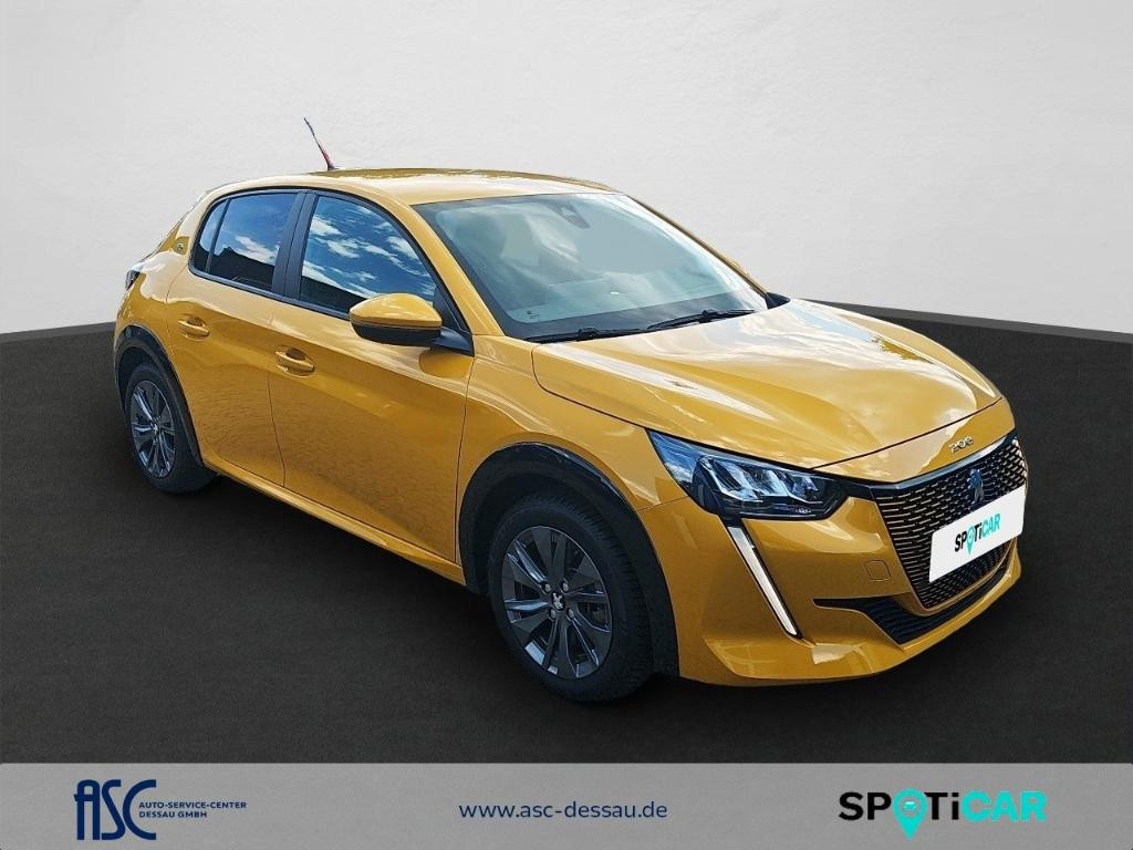 Peugeot e-208
