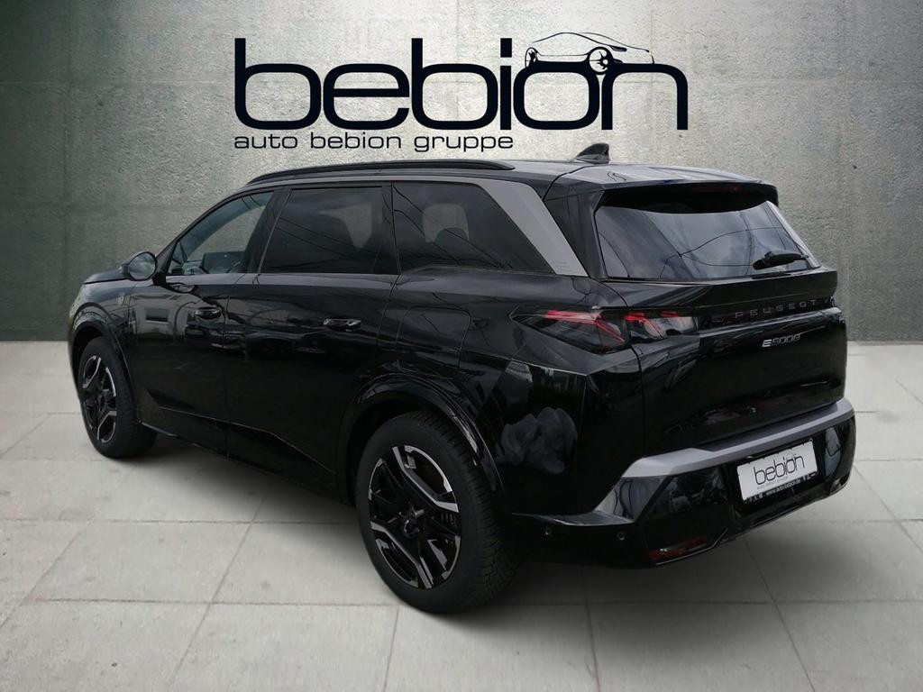 Peugeot E-5008