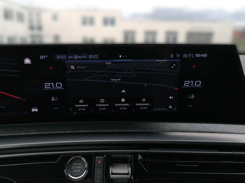 Peugeot E-5008