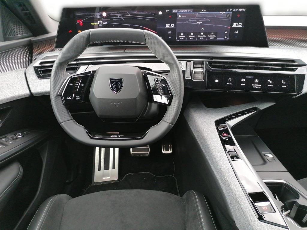 Peugeot E-5008