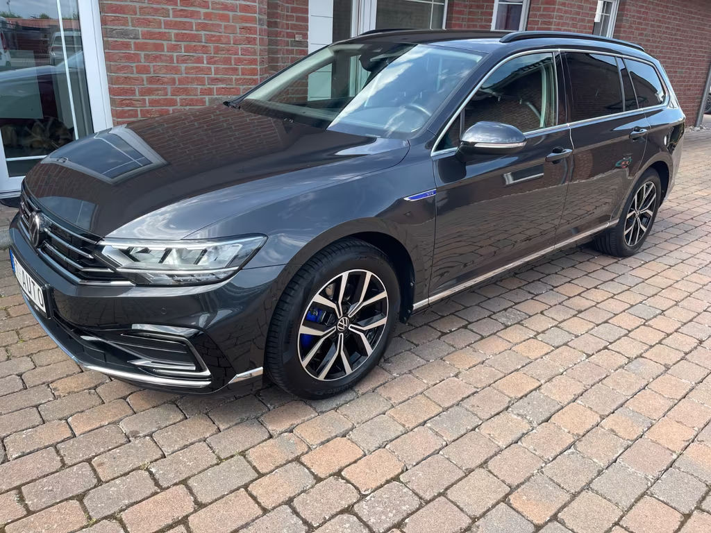 Volkswagen Passat DSG GTE Variant