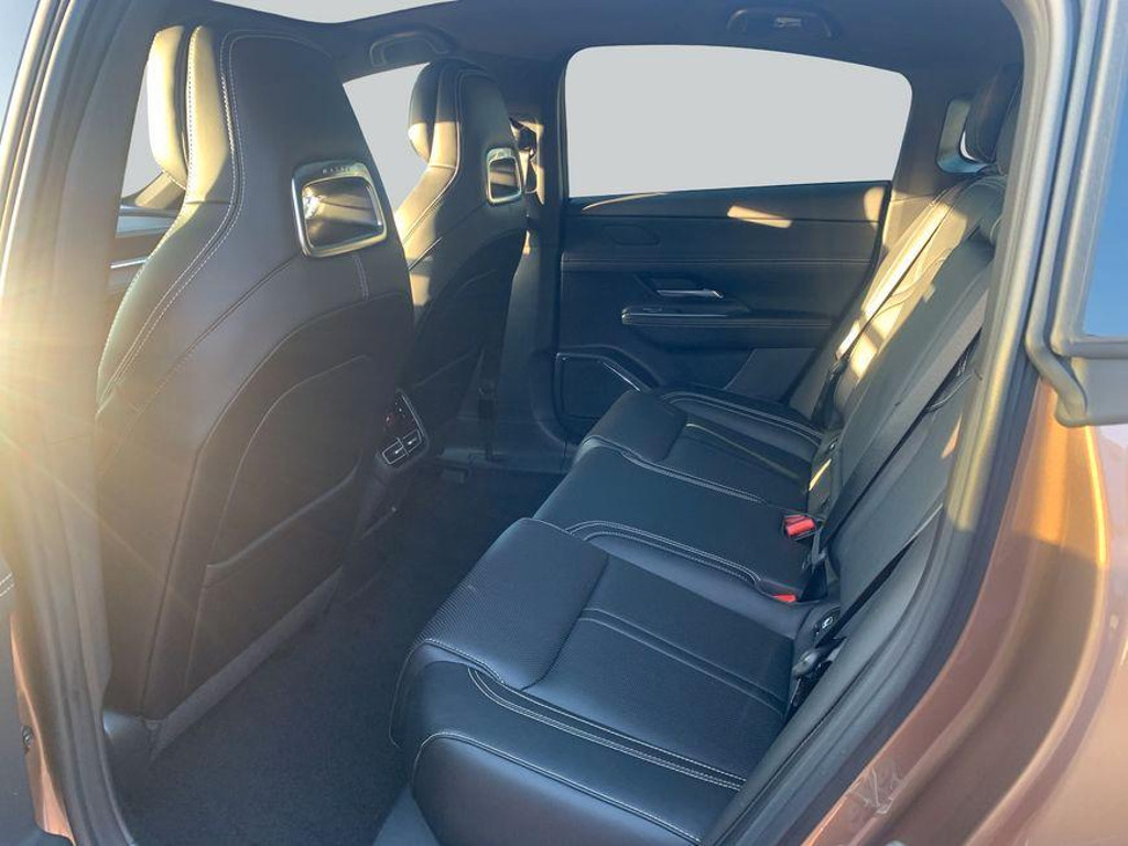 Mazda 6e
