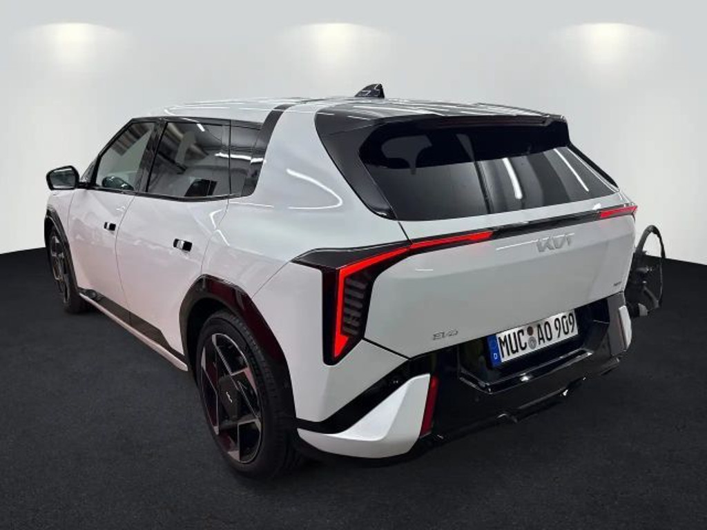Kia EV4
