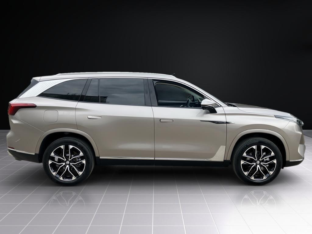 MG MGS9