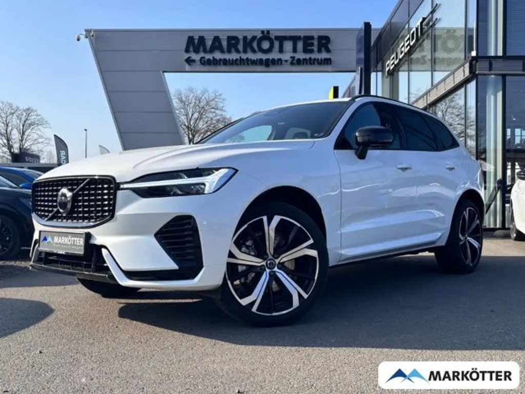 Volvo XC60 Plus Dark