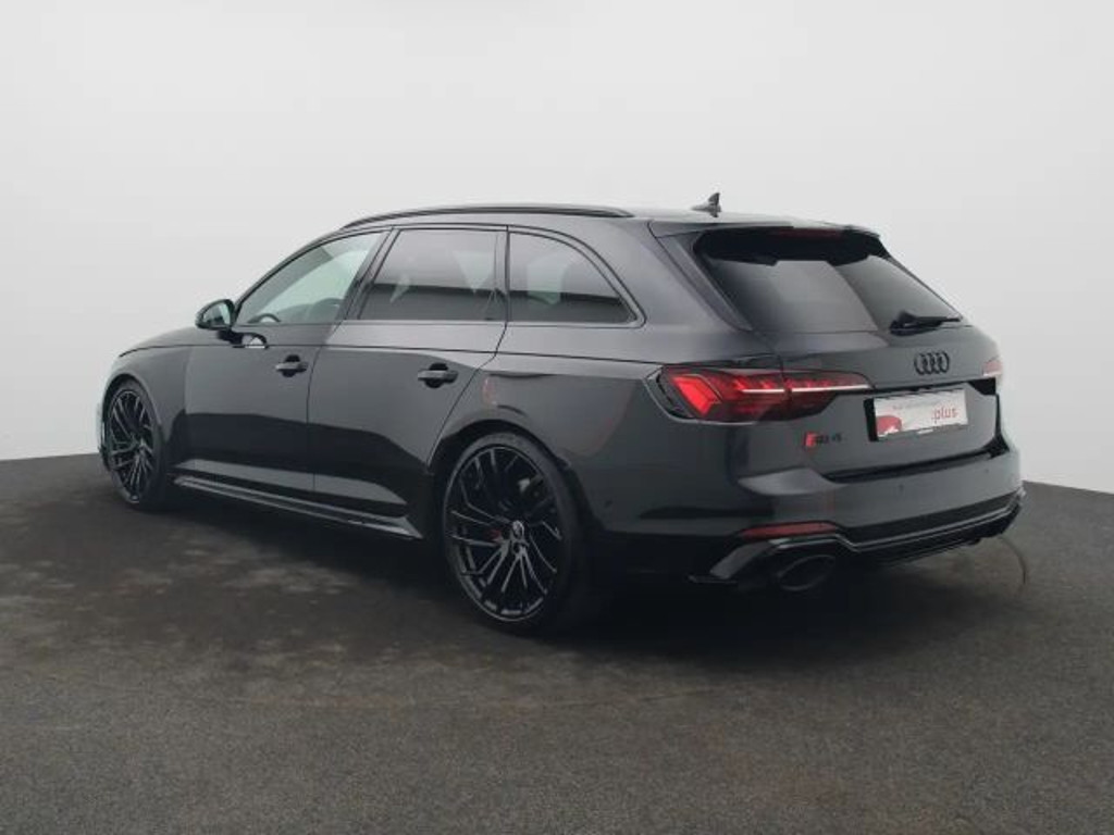 Audi RS4