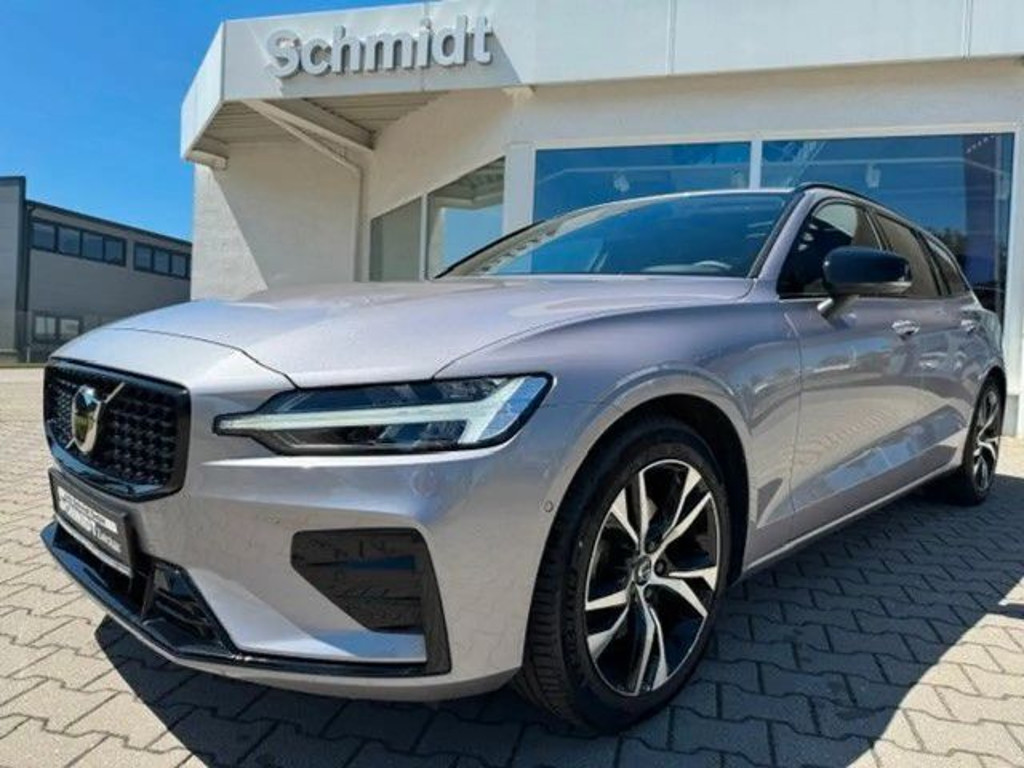 Volvo V60 Plus Dark