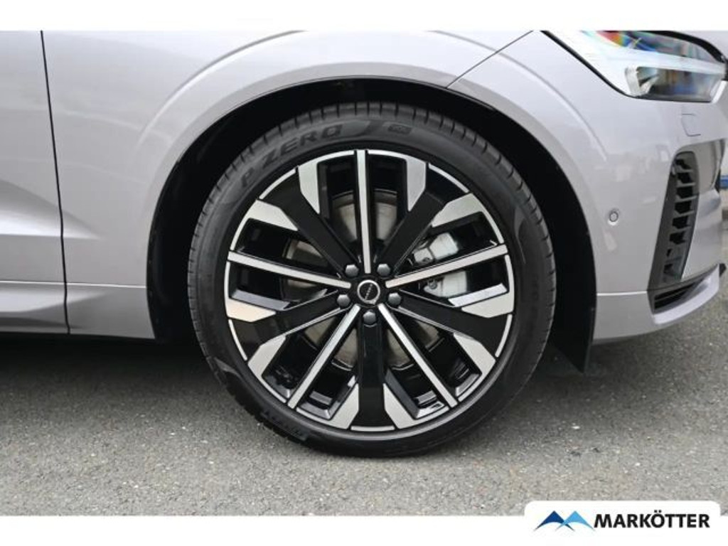 Volvo XC60 AWD T8 Dark Ultra