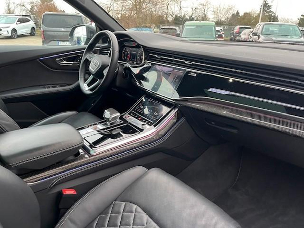 Audi SQ8