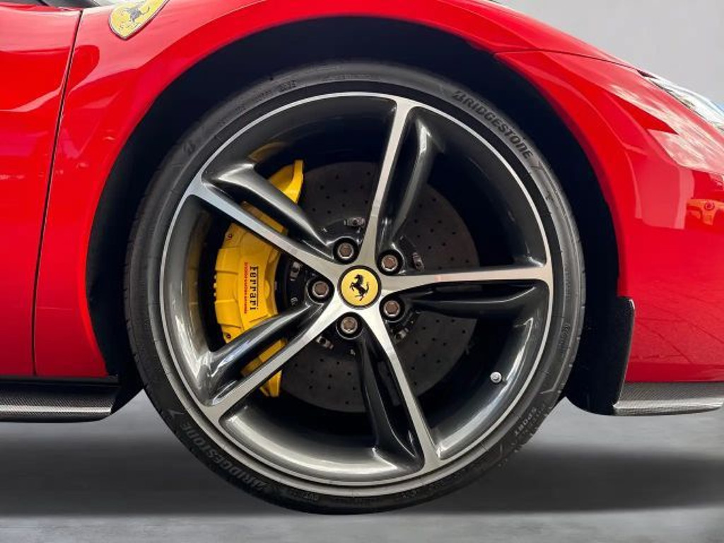 Ferrari 296 GTS