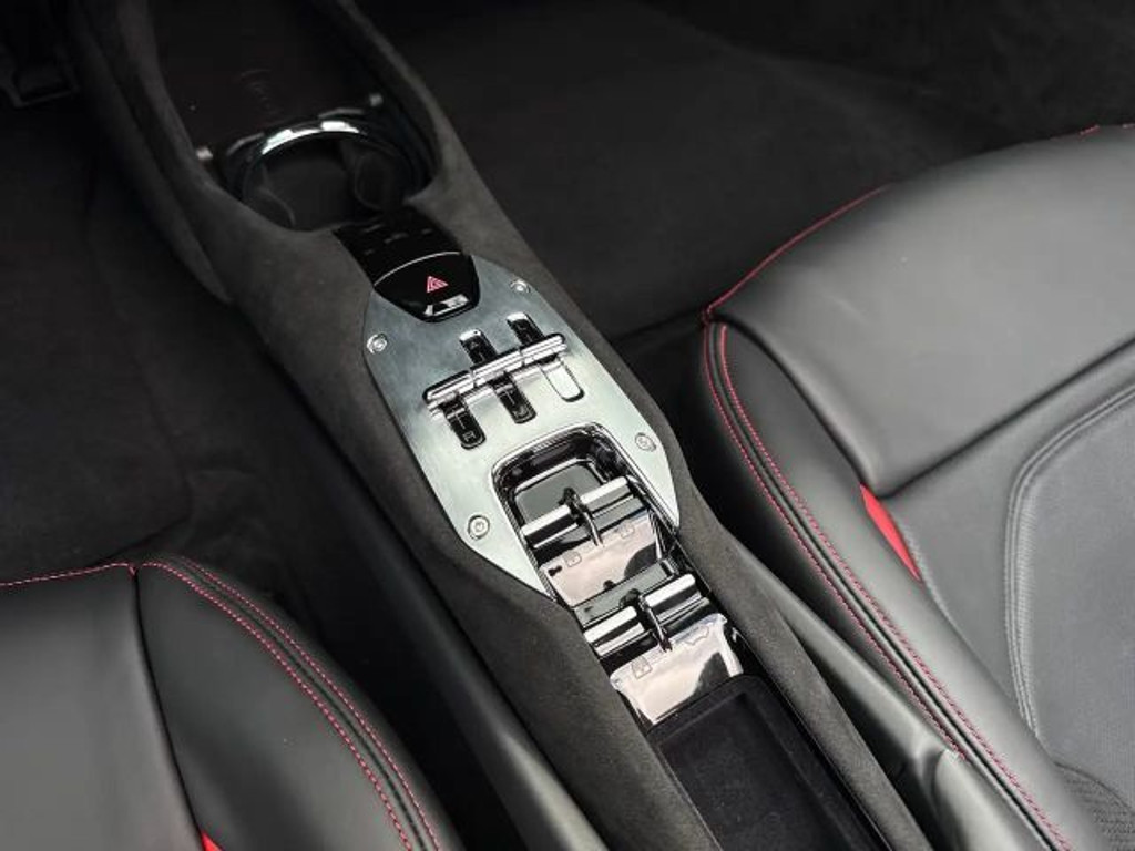 Ferrari 296 GTS