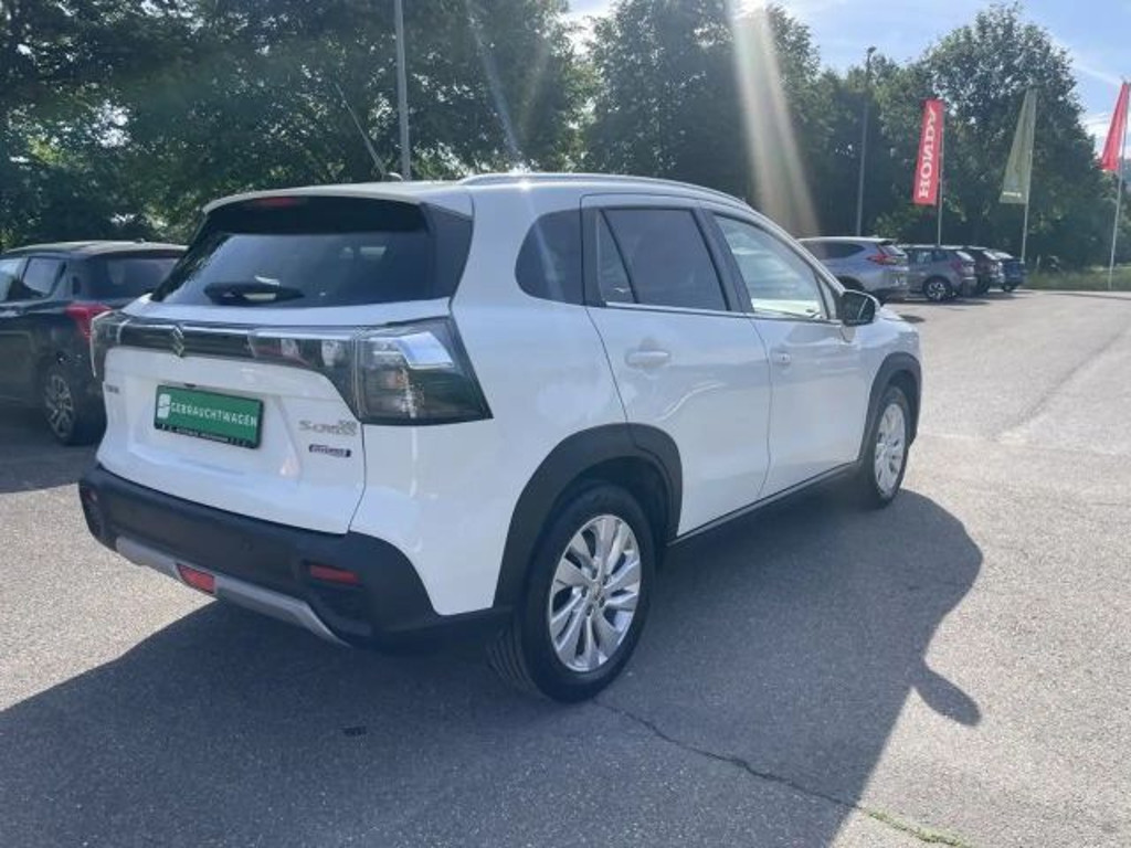 Suzuki S-Cross