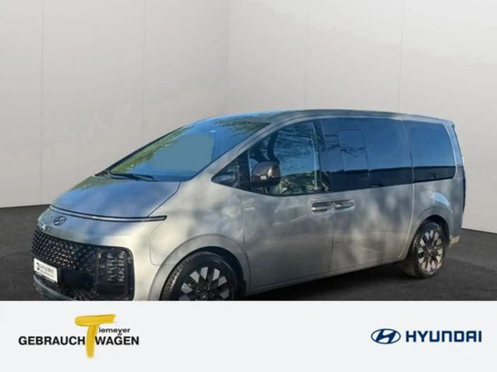 Hyundai Staria Signature Vierwielaandrijving