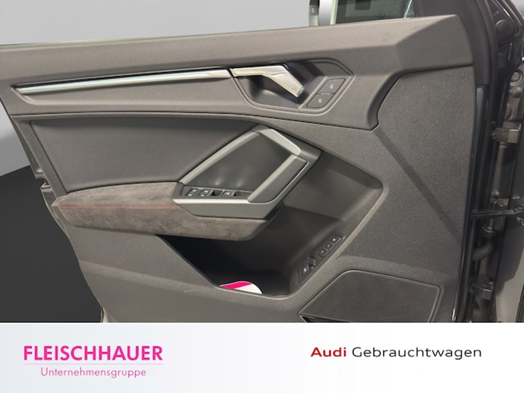 Audi RS Q3