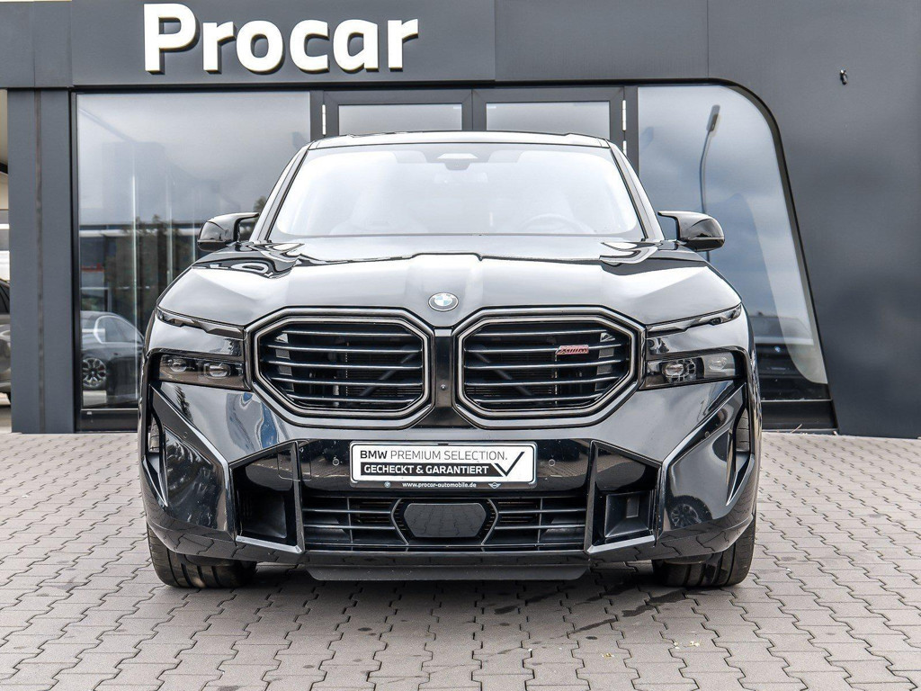 BMW XM