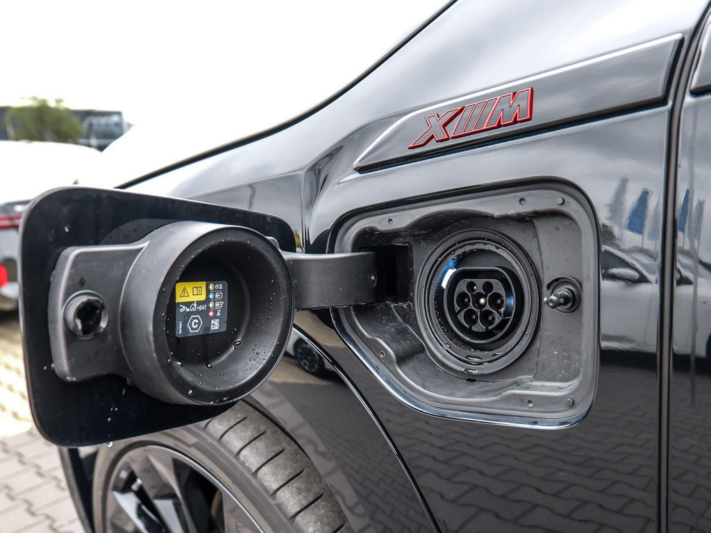 BMW XM