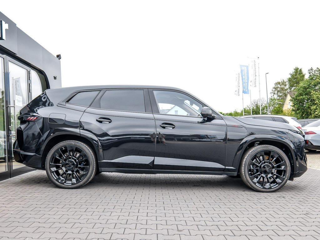 BMW XM