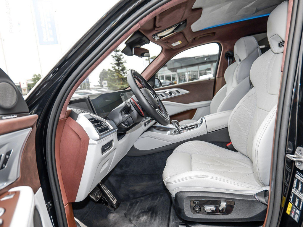 BMW XM