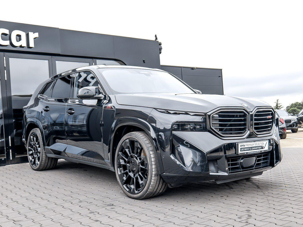 BMW XM
