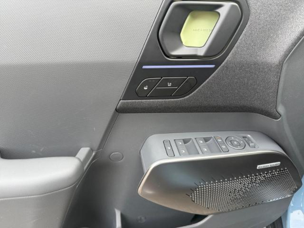 Kia EV2