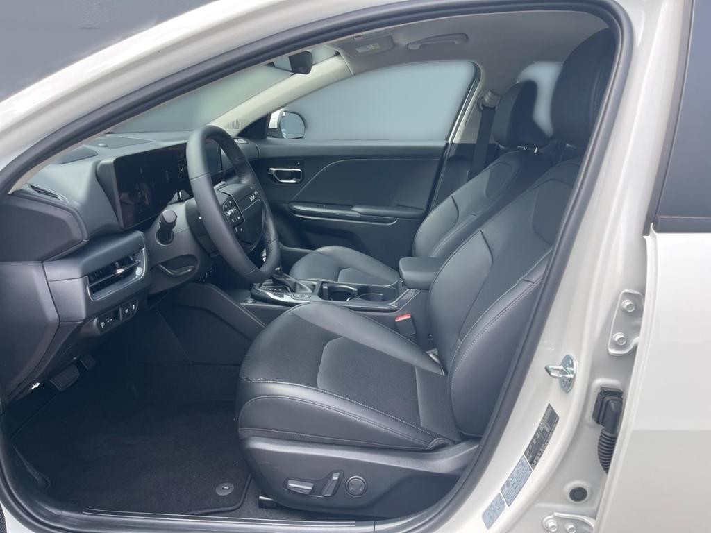 Kia K4