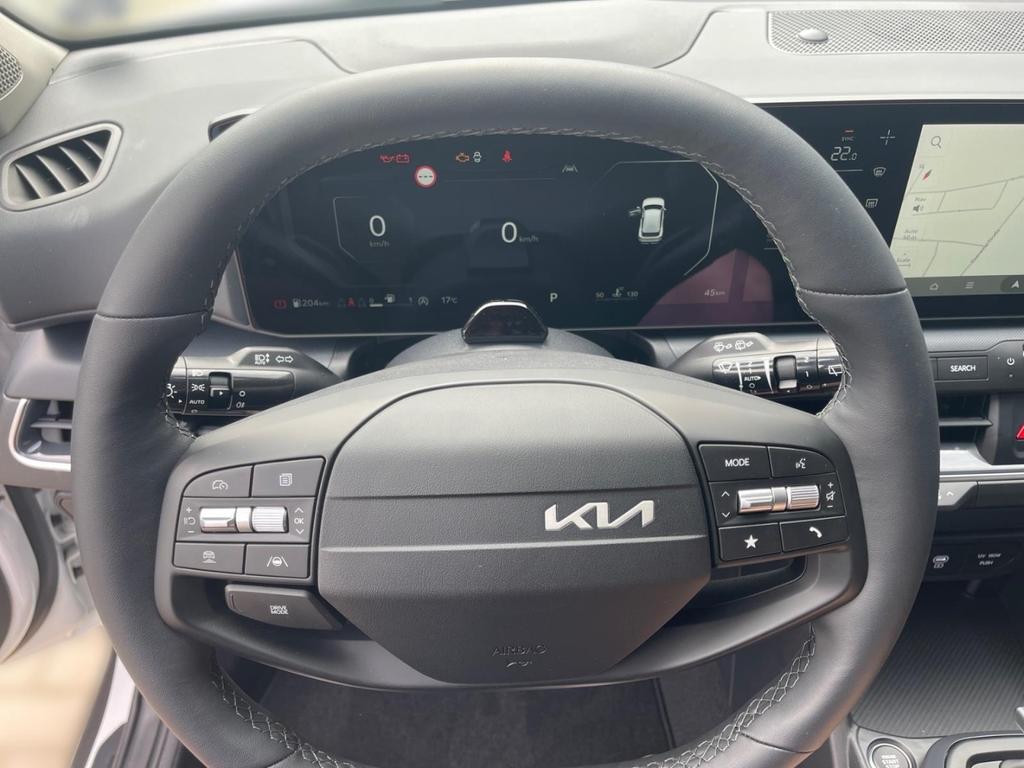 Kia K4