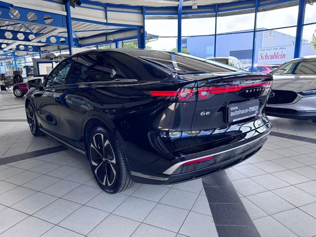 Mazda 6e