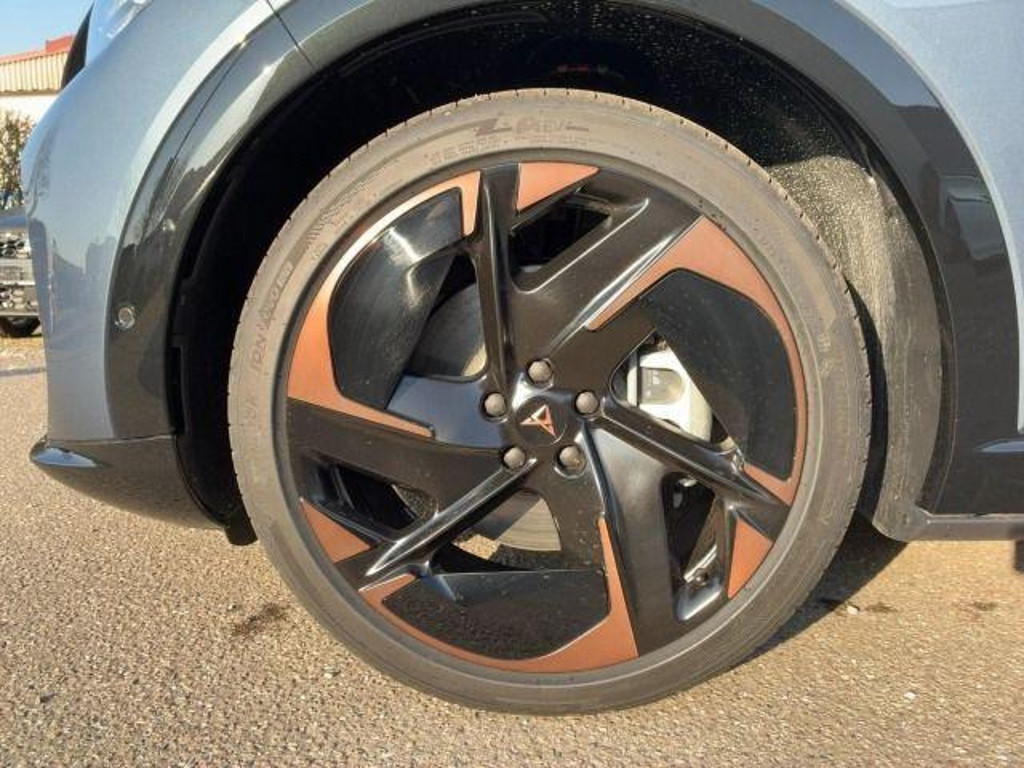 Cupra Tavascan