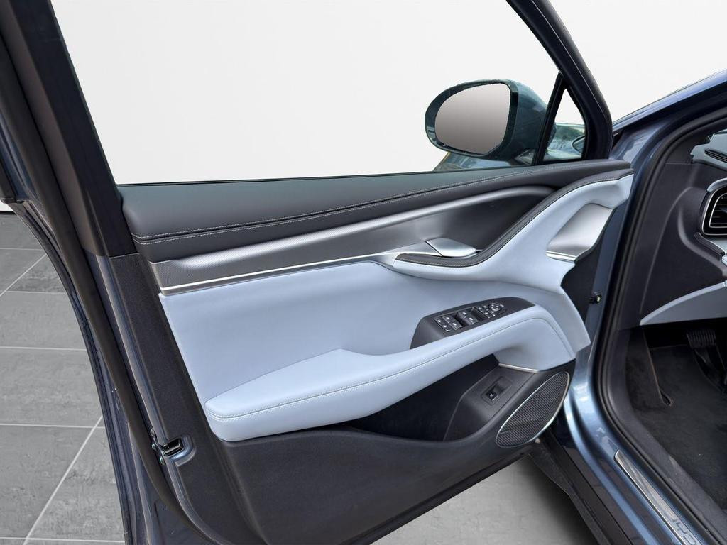 BYD Sealion 7