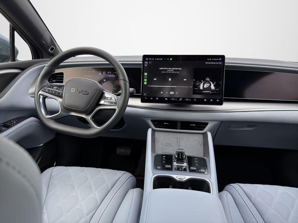 BYD Sealion 7