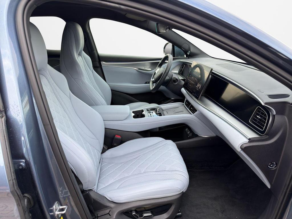 BYD Sealion 7