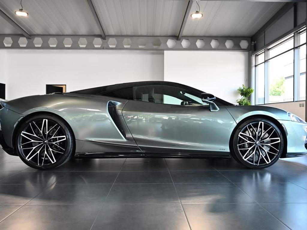 McLaren GTS