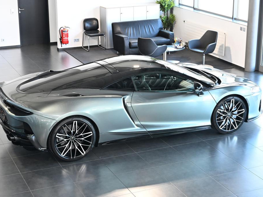 McLaren GTS