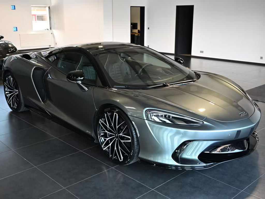 McLaren GTS