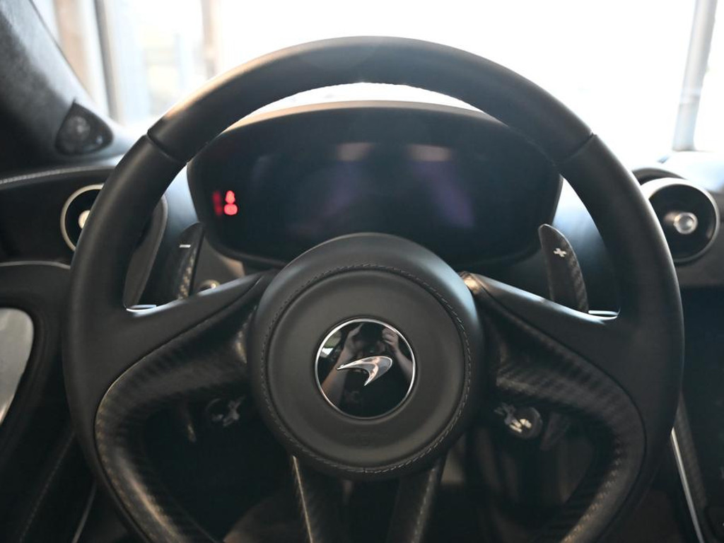 McLaren GTS