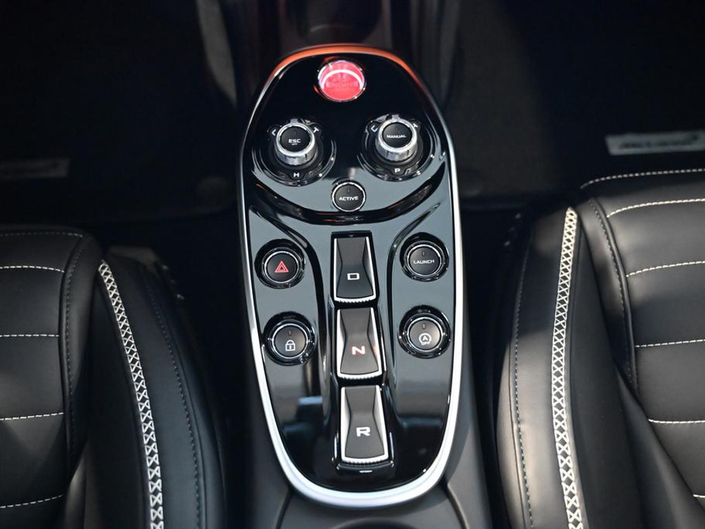 McLaren GTS