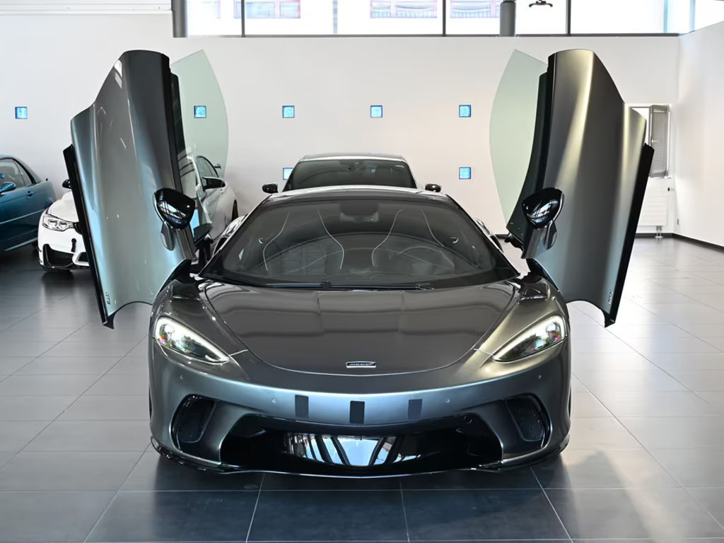 McLaren GTS