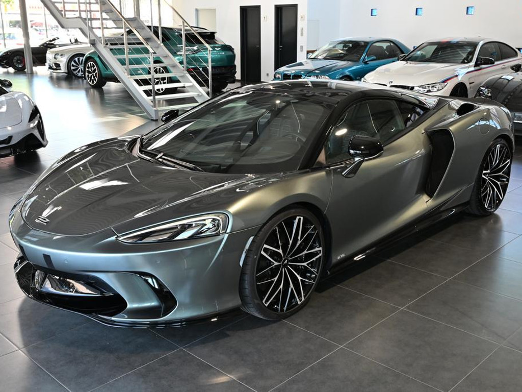 McLaren GTS