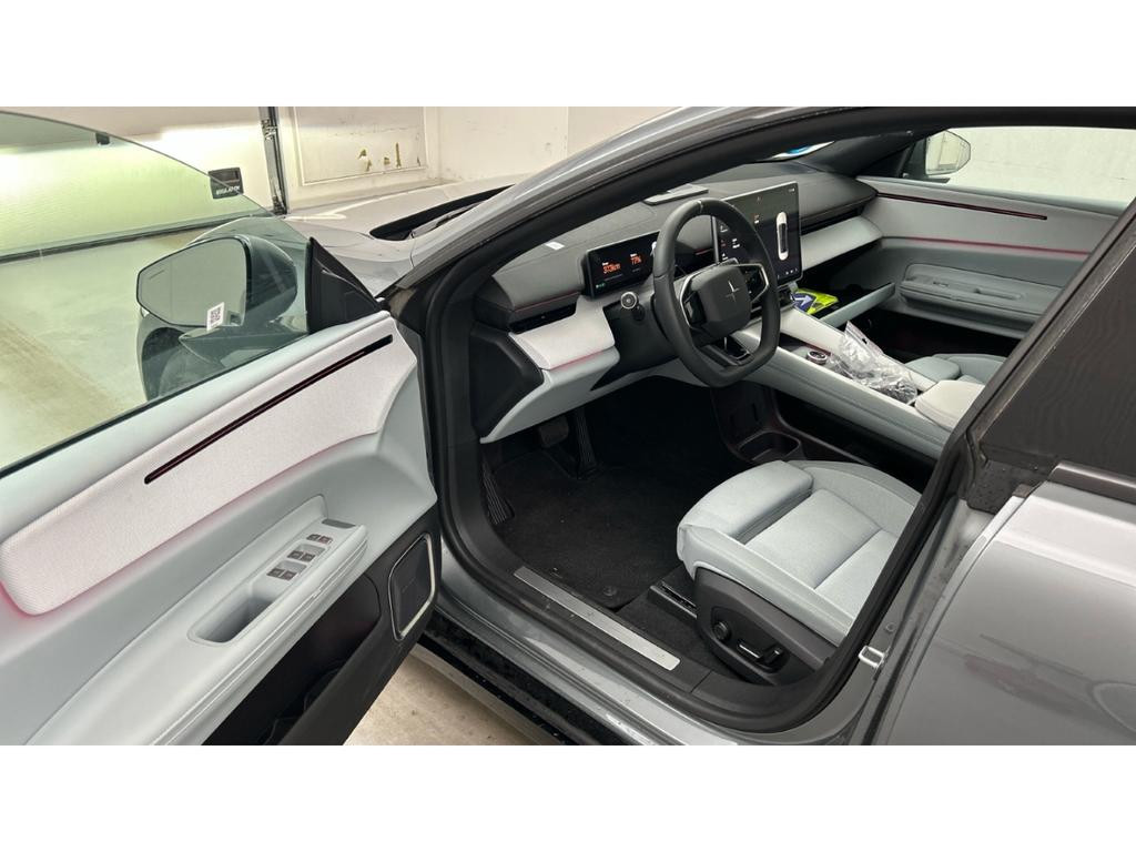 Polestar 4