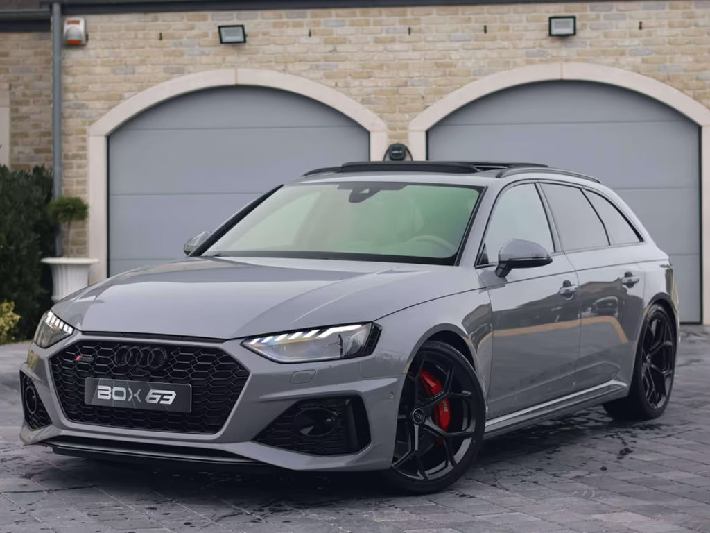 Audi RS4 Competition