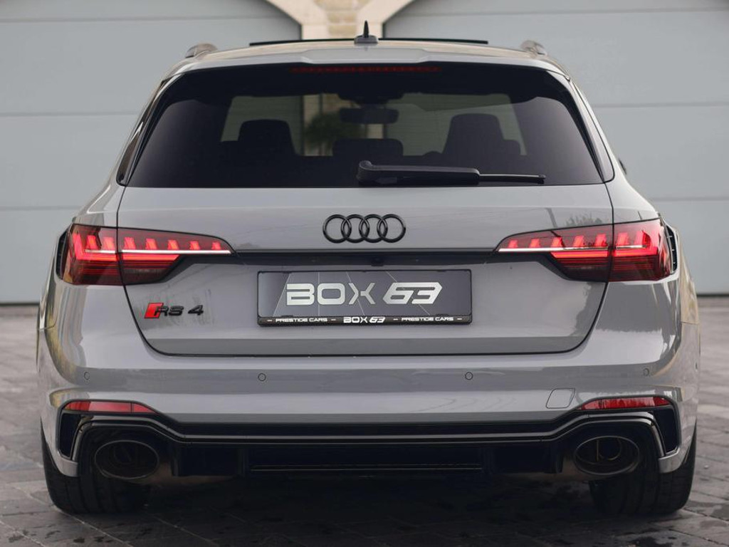 Audi RS4