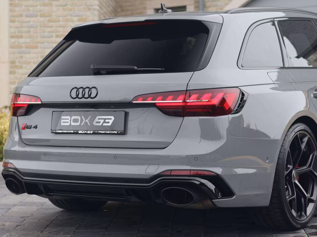Audi RS4