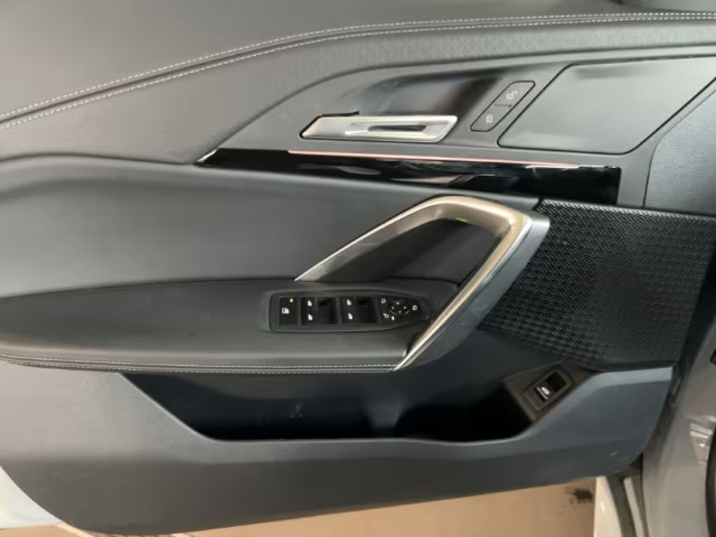 BMW iX2