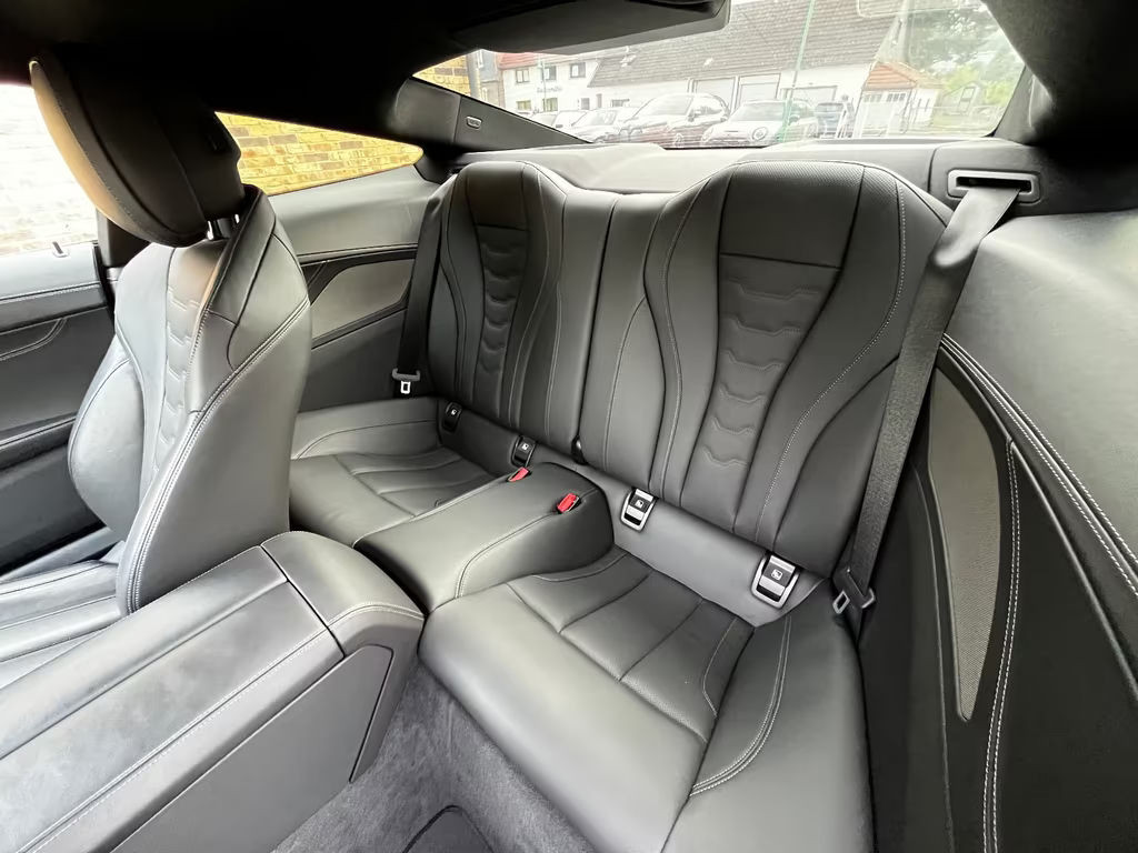 BMW M850