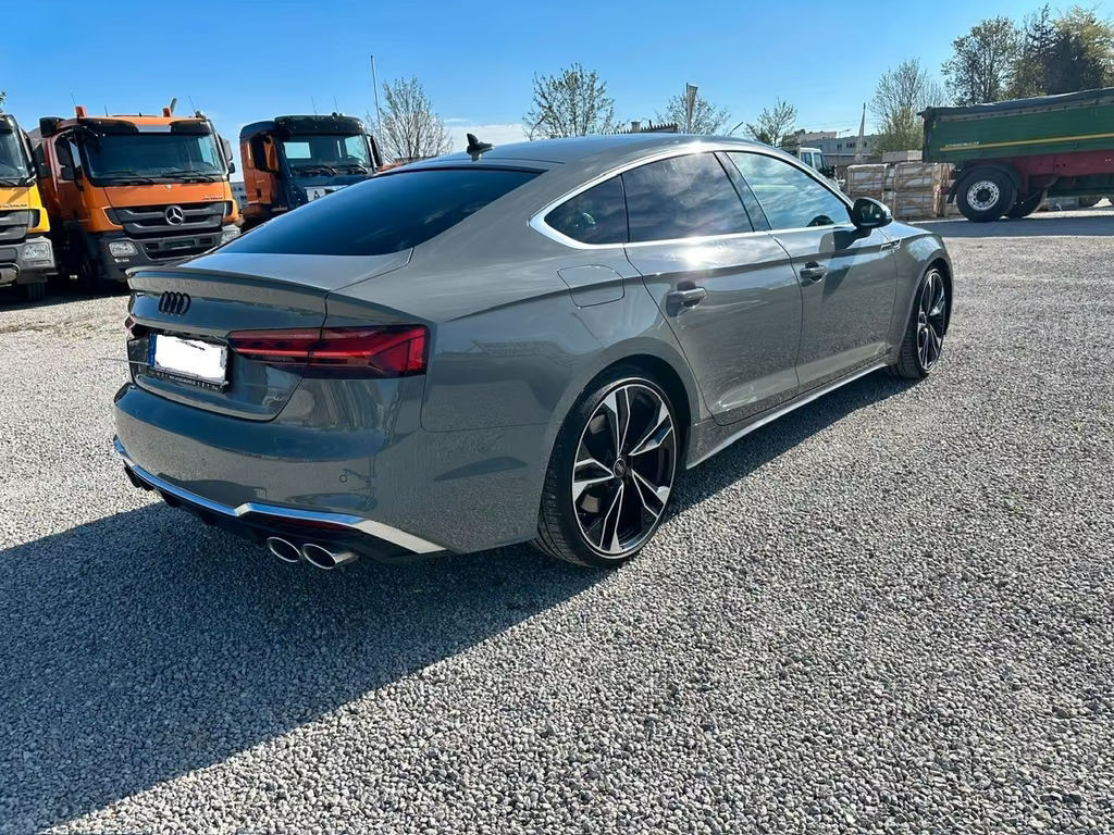 Audi S5