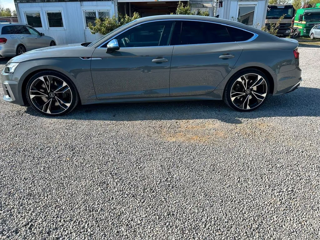 Audi S5