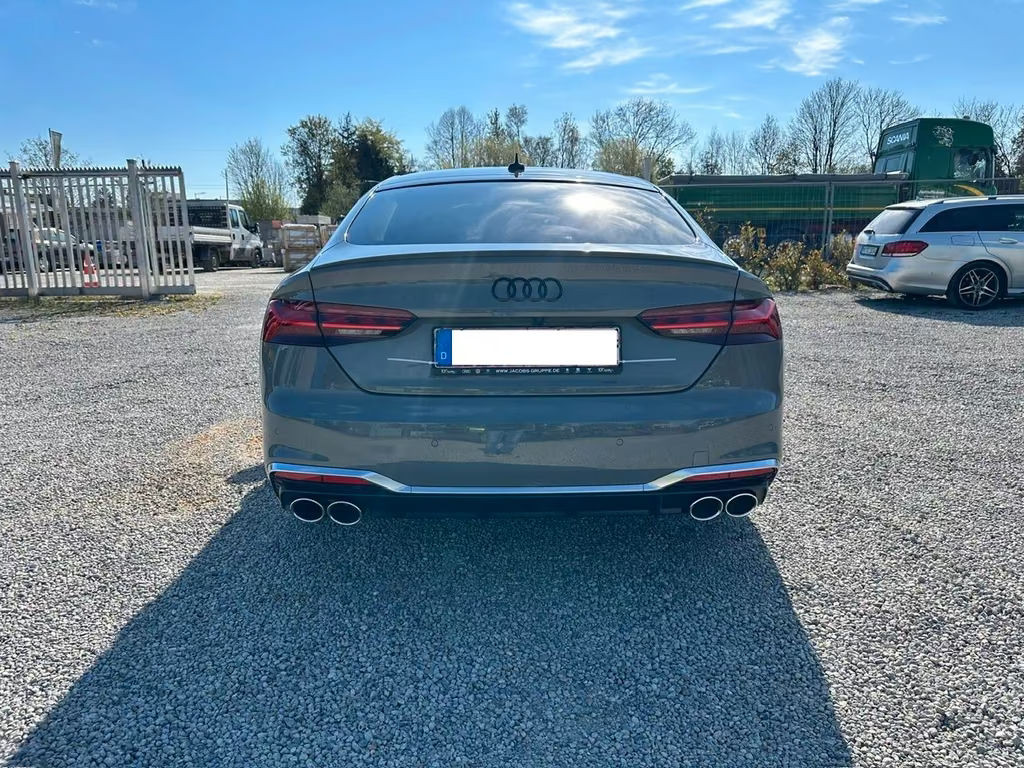 Audi S5