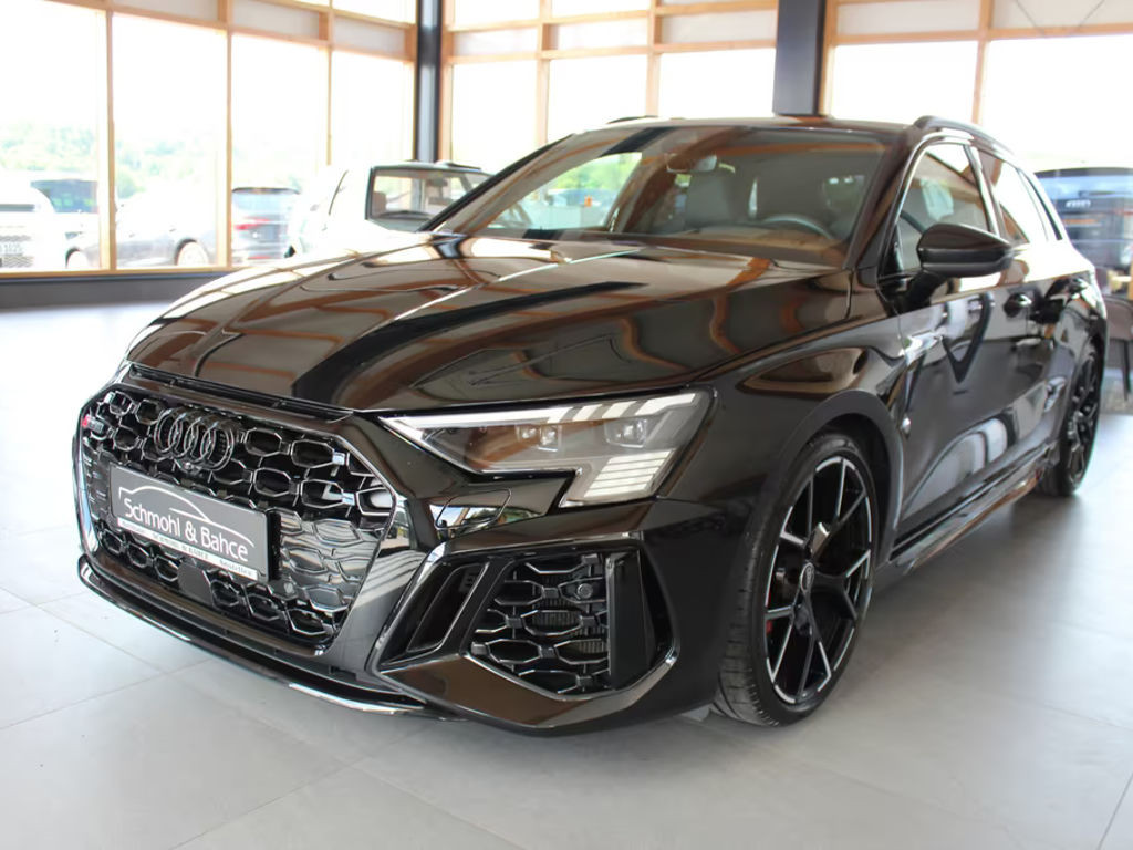 Audi RS3 Sportback Sedan Quattro