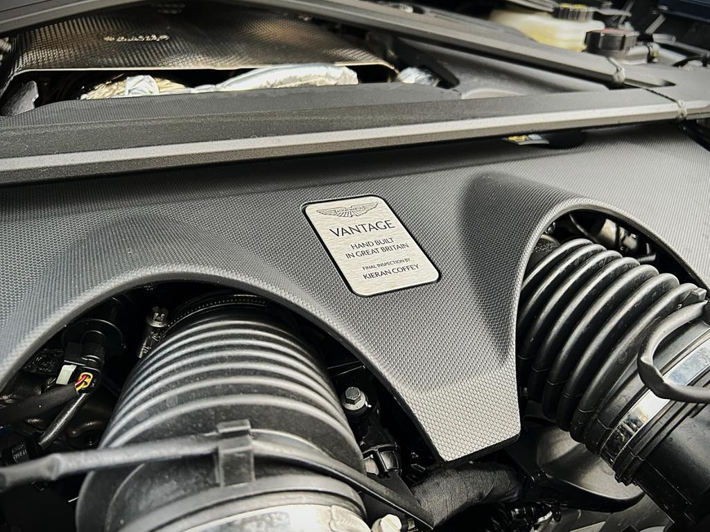 Aston Martin V8 Vantage